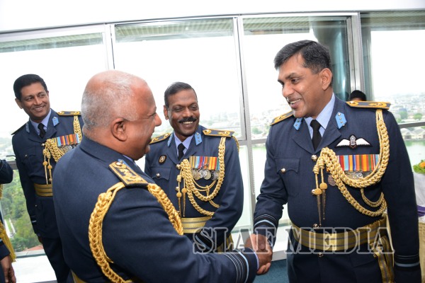 Chief of
Defence Staff Visits Air Force Headquarters