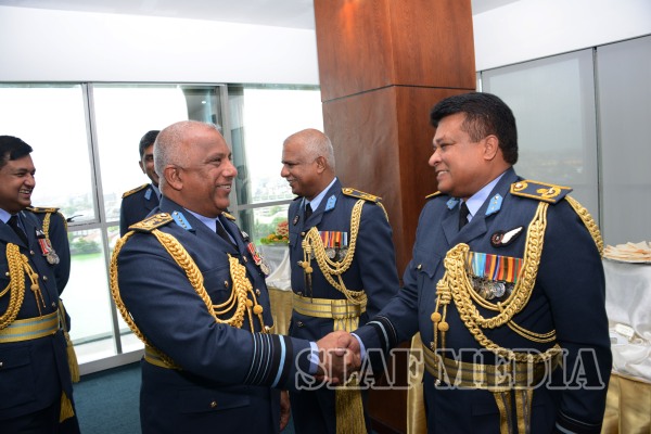 Chief of
Defence Staff Visits Air Force Headquarters