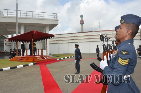 Chief of
Defence Staff Visits Air Force Headquarters