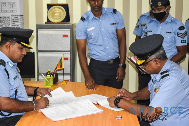CHANGE OF COMMAND AT THE SLAF REGIMENT TRAINING SCHOOL VANNI