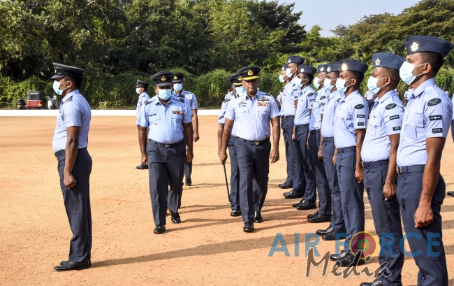 CHANGE OF COMMAND AT SLAF BASE RATMALANA