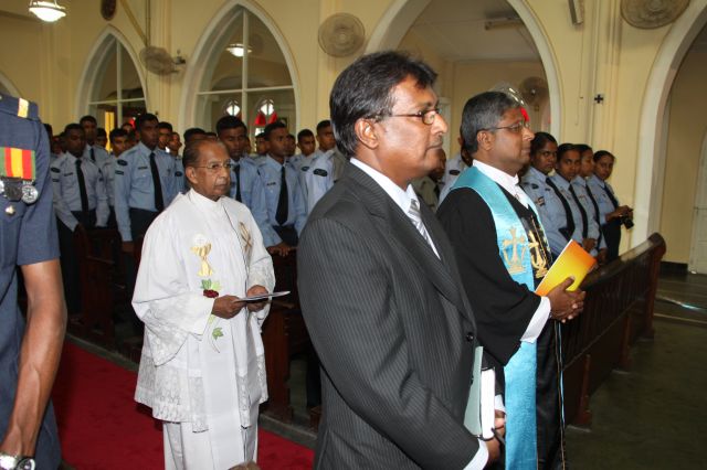 ගුවන් විරුවන් සිහිකරමින් ශාන්ත තෙරේසා දේවස්ථානයේදී දේව මෙහෙයක්