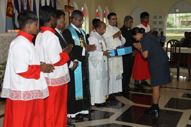 ගුවන් විරුවන් සිහිකරමින් ශාන්ත තෙරේසා දේවස්ථානයේදී දේව මෙහෙයක්