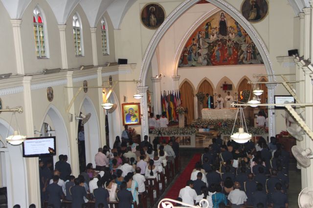 ගුවන් විරුවන් සිහිකරමින් ශාන්ත තෙරේසා දේවස්ථානයේදී දේව මෙහෙයක්