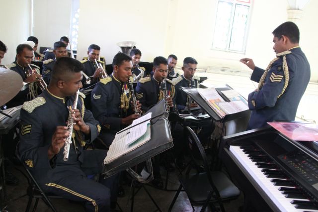 ගුවන් විරුවන් සිහිකරමින් ශාන්ත තෙරේසා දේවස්ථානයේදී දේව මෙහෙයක්