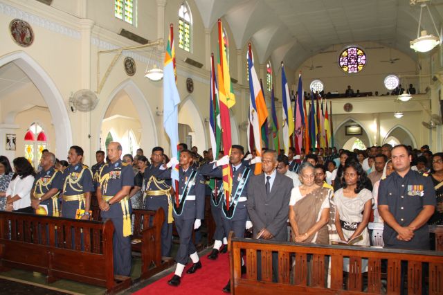 ගුවන් විරුවන් සිහිකරමින් ශාන්ත තෙරේසා දේවස්ථානයේදී දේව මෙහෙයක්