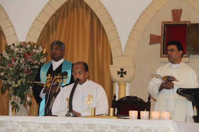 ගුවන් විරුවන් සිහිකරමින් ශාන්ත තෙරේසා දේවස්ථානයේදී දේව මෙහෙයක්