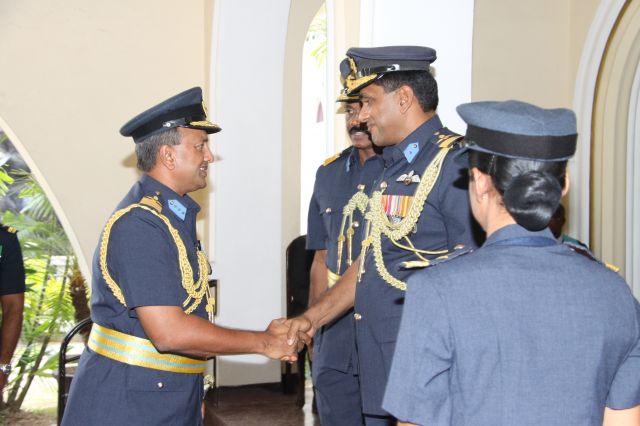 ගුවන් විරුවන් සිහිකරමින් ශාන්ත තෙරේසා දේවස්ථානයේදී දේව මෙහෙයක්