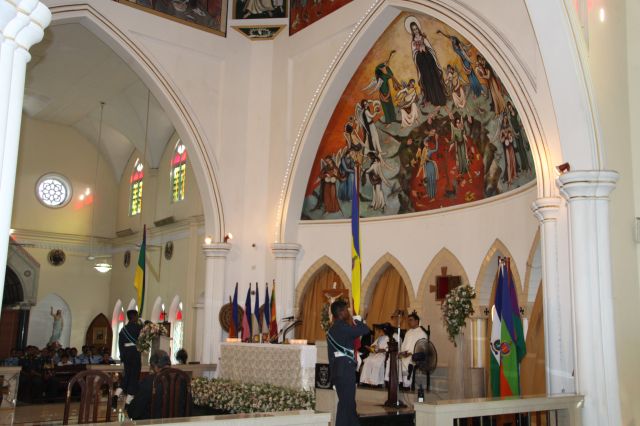 ගුවන් විරුවන් සිහිකරමින් ශාන්ත තෙරේසා දේවස්ථානයේදී දේව මෙහෙයක්