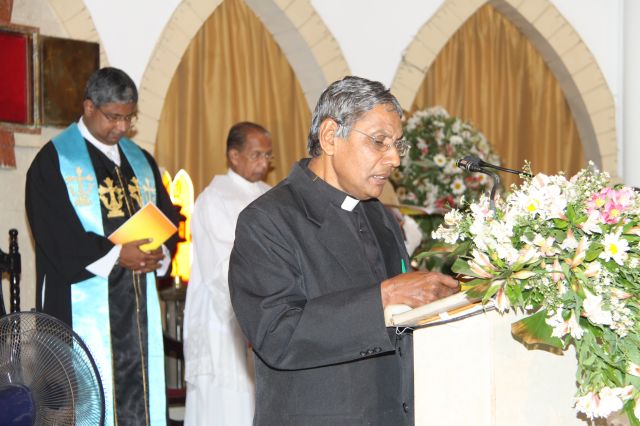 ගුවන් විරුවන් සිහිකරමින් ශාන්ත තෙරේසා දේවස්ථානයේදී දේව මෙහෙයක්