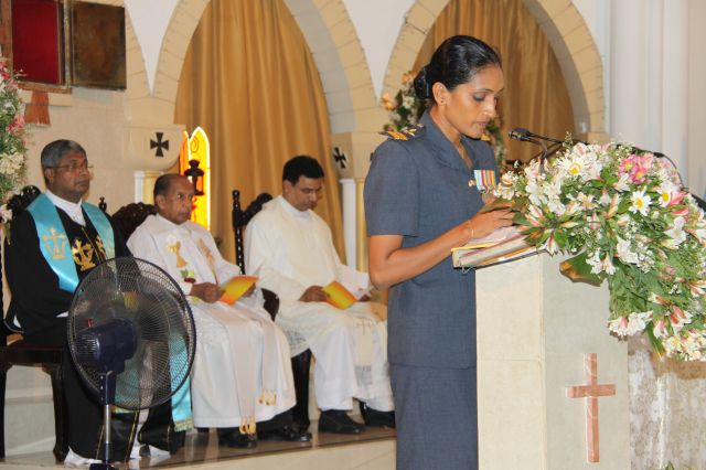 ගුවන් විරුවන් සිහිකරමින් ශාන්ත තෙරේසා දේවස්ථානයේදී දේව මෙහෙයක්