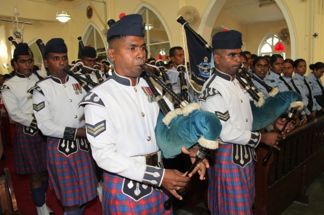 ගුවන් විරුවන් සිහිකරමින් ශාන්ත තෙරේසා දේවස්ථානයේදී දේව මෙහෙයක්