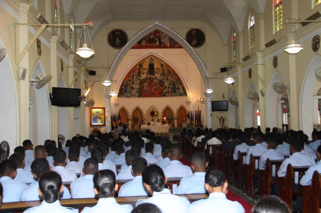 ගුවන් විරුවන් සිහිකරමින් ශාන්ත තෙරේසා දේවස්ථානයේදී දේව මෙහෙයක්