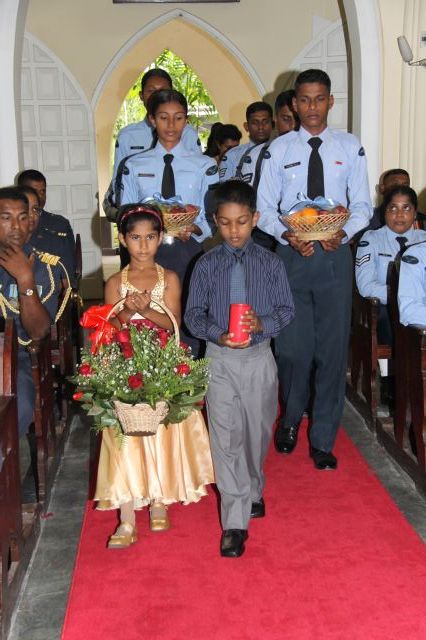 ගුවන් විරුවන් සිහිකරමින් ශාන්ත තෙරේසා දේවස්ථානයේදී දේව මෙහෙයක්