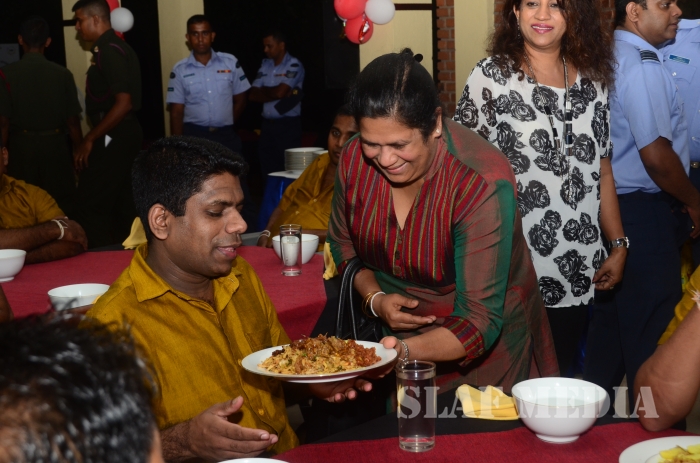 Christmas Carols at “Mihindu Seth Madura”