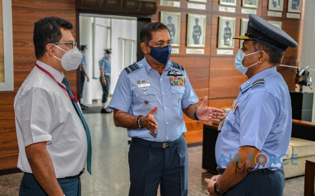 SLAF
HANDS OVER TWO (02) HEATED HUMIDIFIED OXYGEN THERAPY UNITS