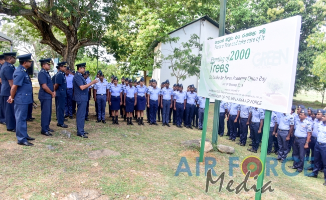 Commander of the Air Force Visits Sri Lanka Air Force Academy China Bay
