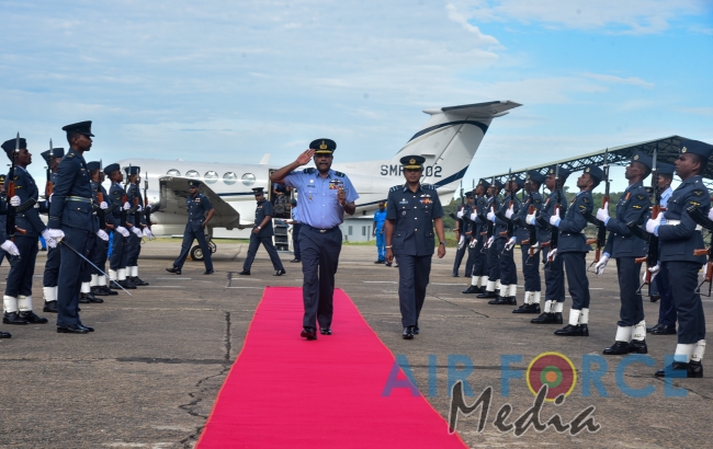 Commander of the Air Force Visits Sri Lanka Air Force Academy China Bay