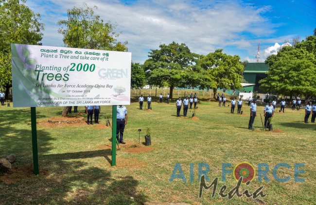 Commander of the Air Force Visits Sri Lanka Air Force Academy China Bay