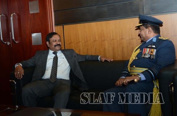 SLAF Commander Calls on the State Minister of Defence and Defence Secretary