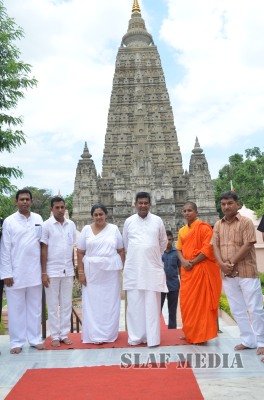 Commander Visits India