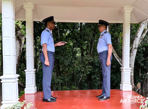 CHANGE OF
COMMAND SLAF STAION MIRIGAMA