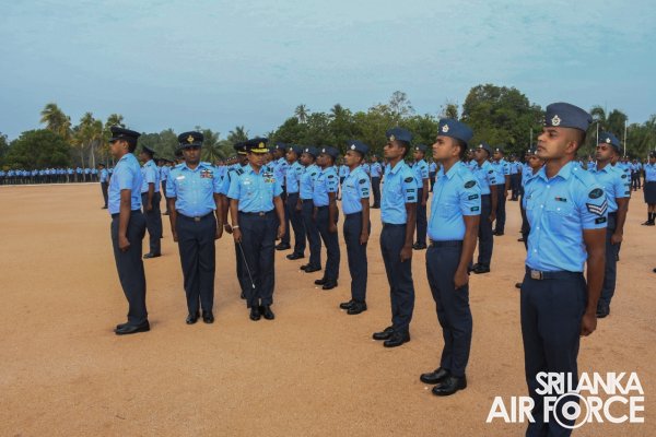 CHANGE OF COMMAND AT SLAF BASE KATUNAYAKE