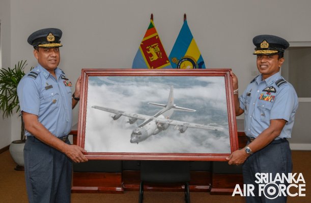 CHANGE OF COMMAND AT SLAF BASE KATUNAYAKE