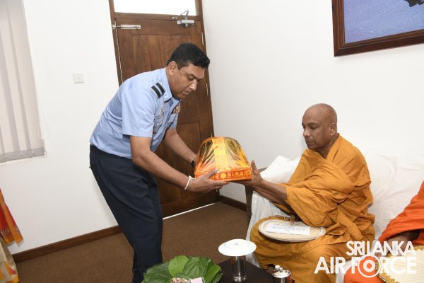 CHANGE OF COMMAND AT SLAF BASE KATUNAYAKE