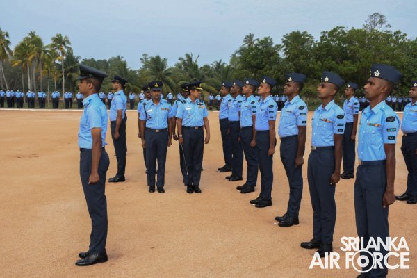CHANGE OF COMMAND AT SLAF BASE KATUNAYAKE