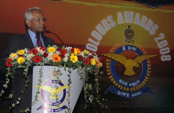 The Varatharasa trophy, awarded to the most outstanding SLAF sportsman for-2008 The Varatharasa trophy, awarded to the most outstanding SLAF sportsman for-2008
