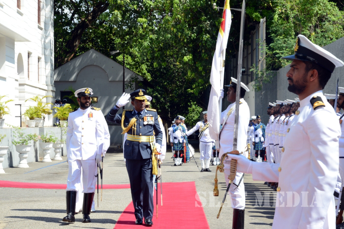 SLAF Commander Calls on the Commander of the Navy