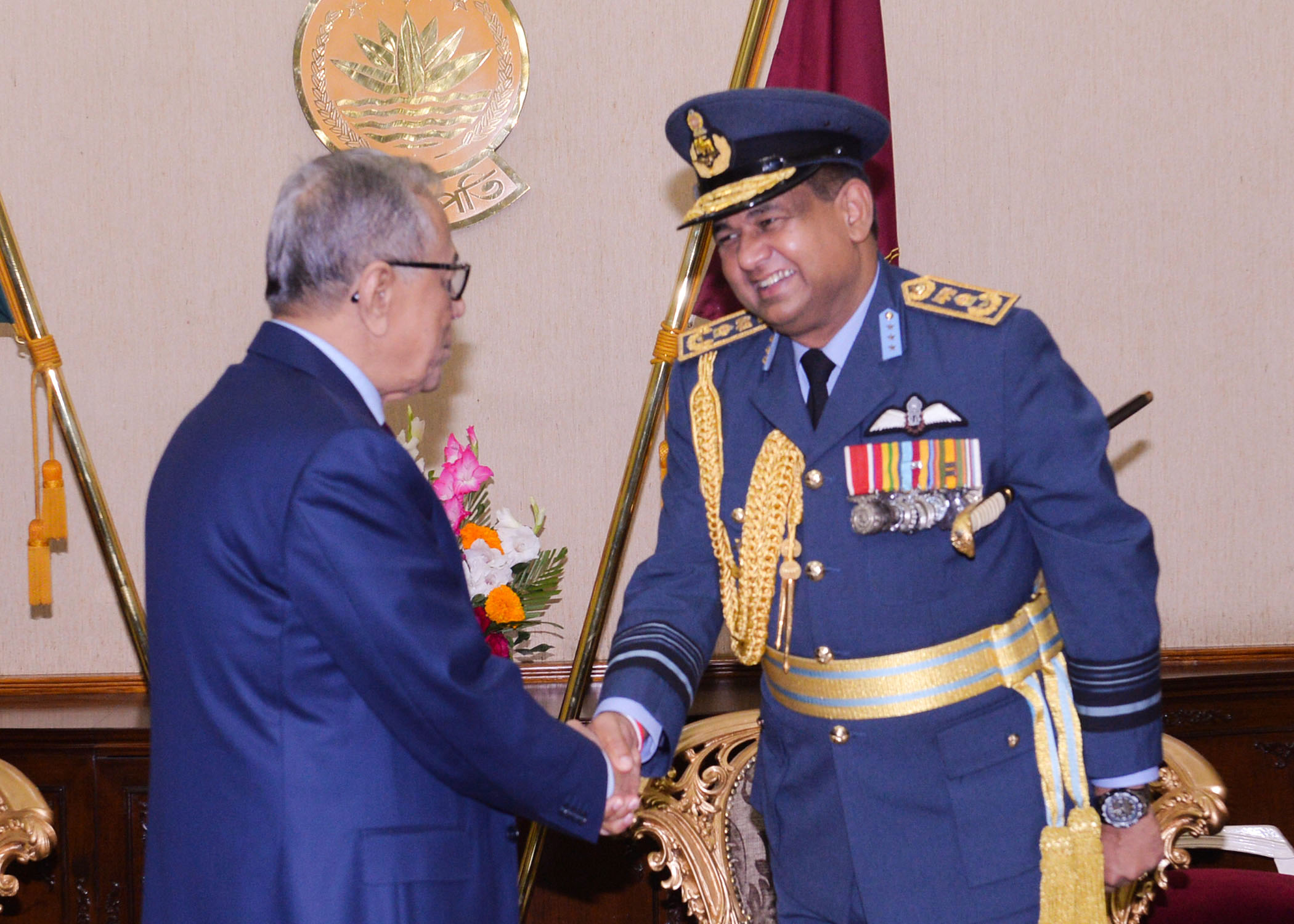 Commander of the Air Force Calls on the President of Bangladesh