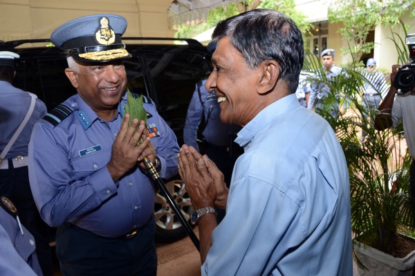 Commander Visits Slesa Elders Home Katana