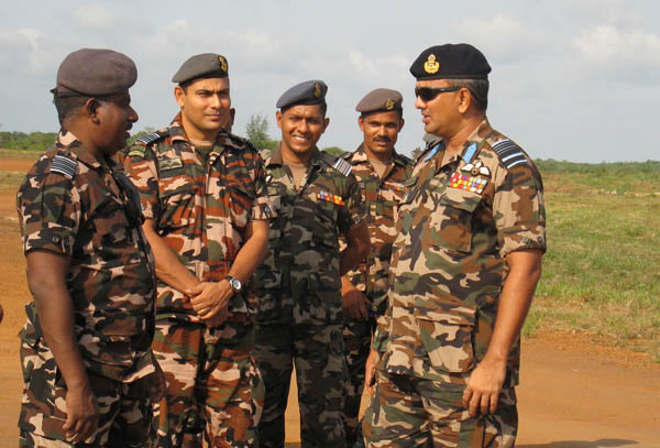 ගුවන්
හමුදාපති උතුරේ සංවර්ධන කටයුතු නිරීක්ෂණය කරයි