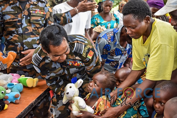Aviation Contingent in the Central African Republic Conducts Civil-Military Co-operation Programmes