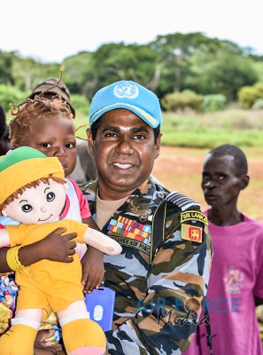 Aviation Contingent in the Central African Republic Conducts Civil-Military Co-operation Programmes