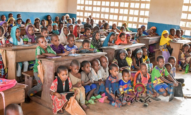 Aviation Contingent in the Central African Republic Conducts Civil-Military Co-operation Programmes