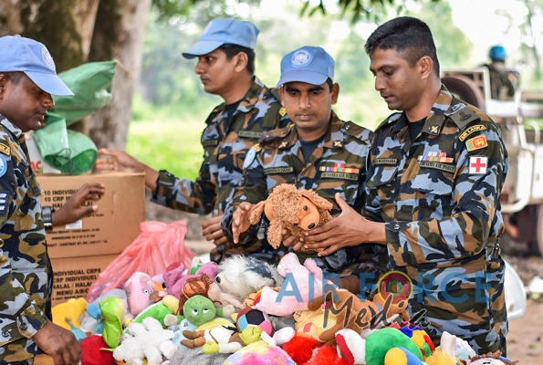 Aviation Contingent in the Central African Republic Conducts Civil-Military Co-operation Programmes
