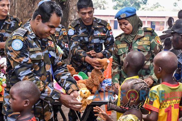 Aviation Contingent in the Central African Republic Conducts Civil-Military Co-operation Programmes