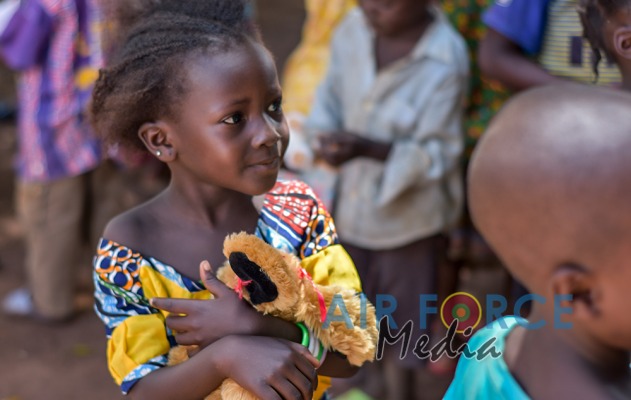 Aviation Contingent in the Central African Republic Conducts Civil-Military Co-operation Programmes