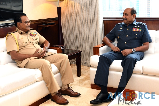 Director General of the Civil Security Department Calls on the Commander