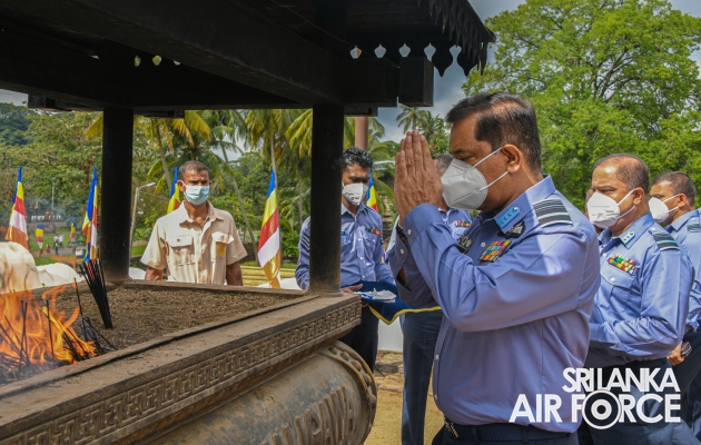 SLAF CONDUCTS ANNUAL RELIGIOUS CEREMONY AT THE TEMPLE OF THE
SACRED TOOTH IN KANDY