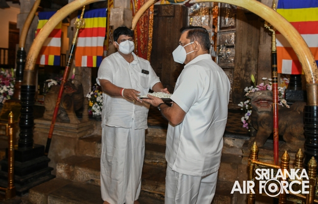 SLAF CONDUCTS ANNUAL RELIGIOUS CEREMONY AT THE TEMPLE OF THE
SACRED TOOTH IN KANDY