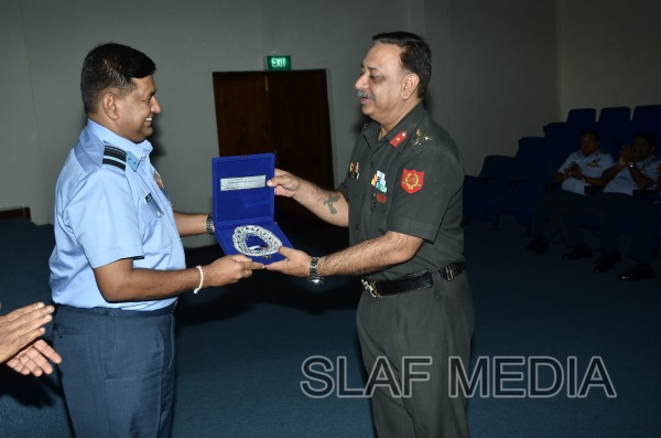 A Delegation from the Indian Army Higher Command Course Visits
Air Force Headquarters