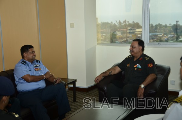 A Delegation from the Indian Army Higher Command Course Visits
Air Force Headquarters
