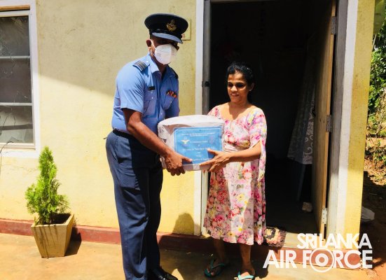 SLAF SEVA VANITHA UNIT DISTRIBUTES DRY RATION PACKS TO UNDERPRIVILEGED FAMILIES IN WEERAWILA
