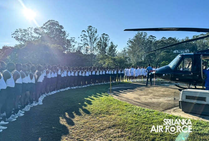 AIRCRAFT AWARENESS PROGRAMME CONDUCTS AT SLAF COMBAT TRAINING SCHOOL DIYATALAWA