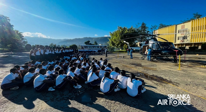 AIRCRAFT AWARENESS PROGRAMME CONDUCTS AT SLAF COMBAT TRAINING SCHOOL DIYATALAWA