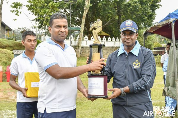 SLAF
COMBAT TRAINING SCHOOL DIYATALAWA PROUDLY CELEBRATES 70TH ANNIVERSARY